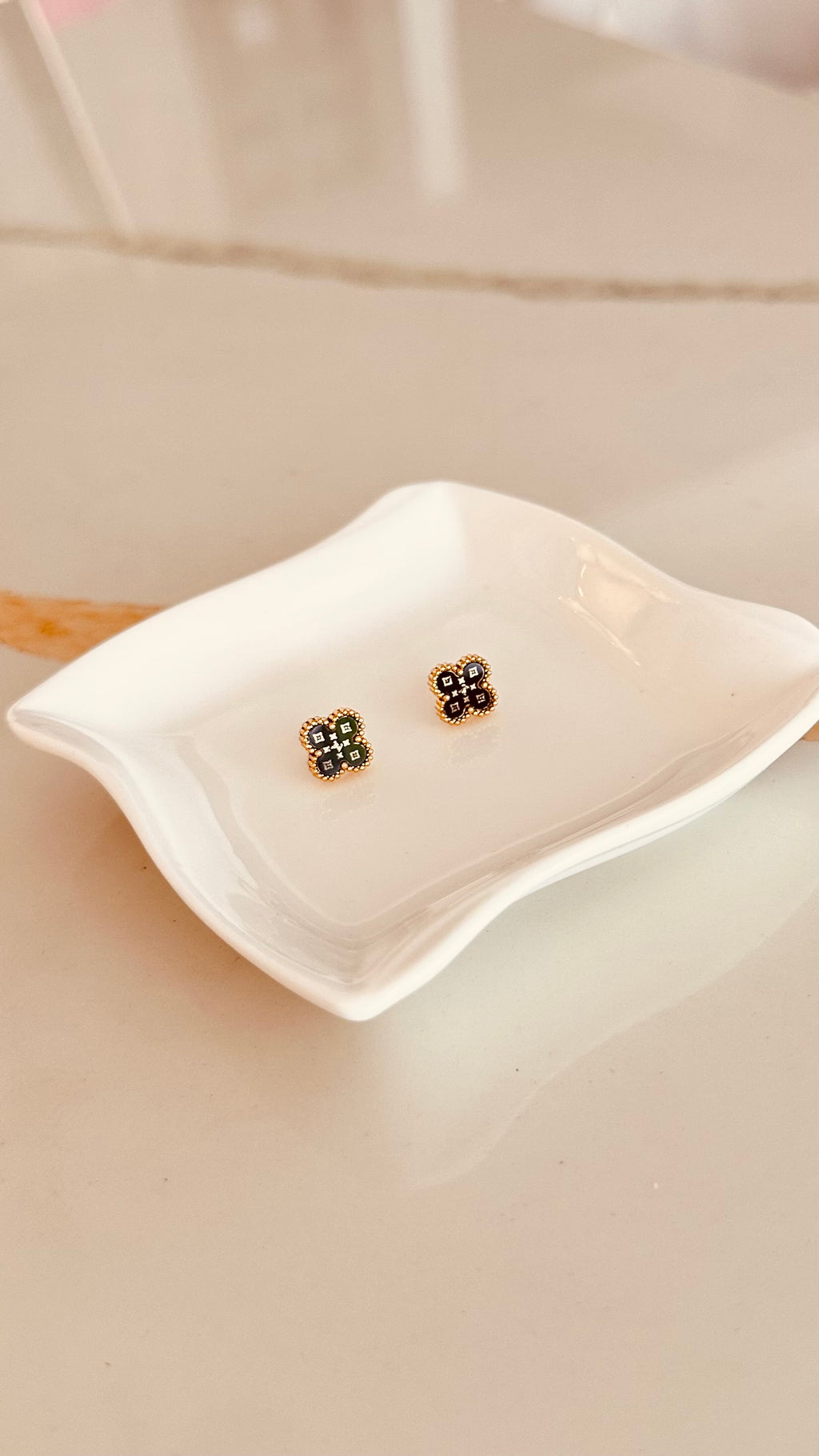 Aretes Van